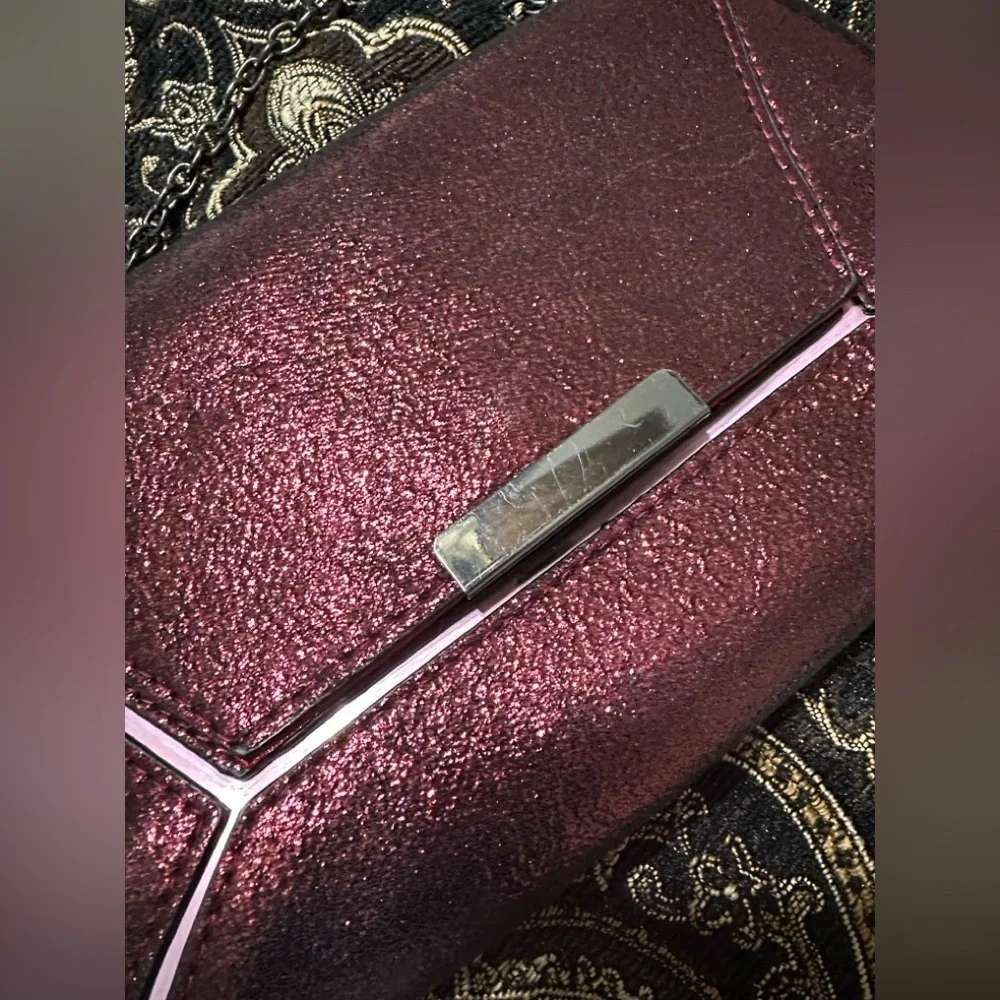 N/A shimmering metallic